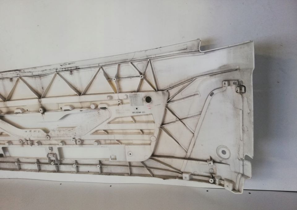 ATRAPA MASKA MAN TGL E6 ORYGINAL 81.611106104 - غطاء السيارة - شاحنة: صورة 5 ATRAPA MASKA MAN TGL E6 ORYGINAL 81.611106104 - غطاء السيارة - شاحنة: صورة 5