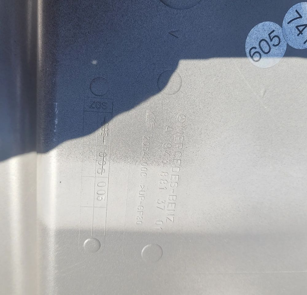 BŁOTNIK LH MERCEDES ACTROS MP3 NOWY ORYGINAŁ A9438813701 CHWALIM116 - رفرف - شاحنة: صورة 3 BŁOTNIK LH MERCEDES ACTROS MP3 NOWY ORYGINAŁ A9438813701 CHWALIM116 - رفرف - شاحنة: صورة 3