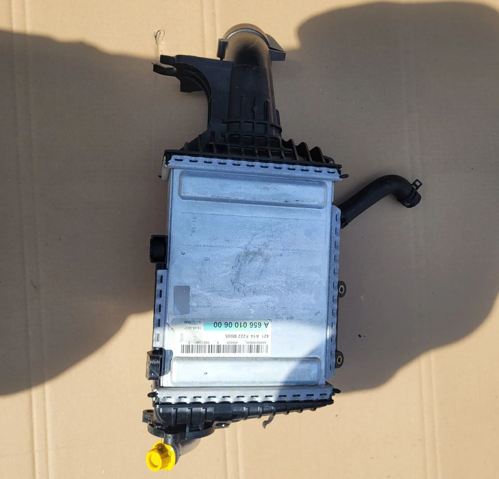 CHŁODNICA PŁYNU MERCEDES A6560100600 - مشعاع: صورة 1 CHŁODNICA PŁYNU MERCEDES A6560100600 - مشعاع: صورة 1