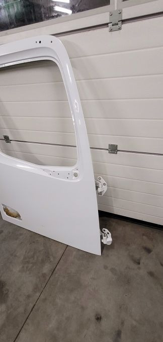 DRZWI MERCEDES ACTROS MP4 PRAWE MALA TAPICERKA - باب و قطع الغيار - شاحنة: صورة 3 DRZWI MERCEDES ACTROS MP4 PRAWE MALA TAPICERKA - باب و قطع الغيار - شاحنة: صورة 3