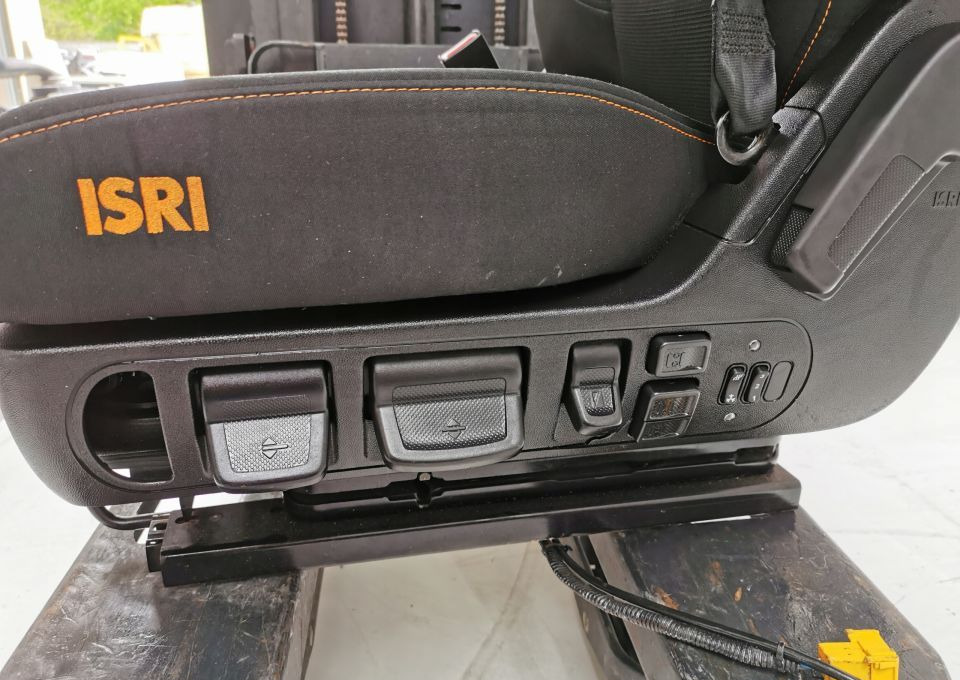FOTEL KIEROWCY AUTOBUS MAN NEOPLAN ISRI - مقعد - حافلة: صورة 5 FOTEL KIEROWCY AUTOBUS MAN NEOPLAN ISRI - مقعد - حافلة: صورة 5