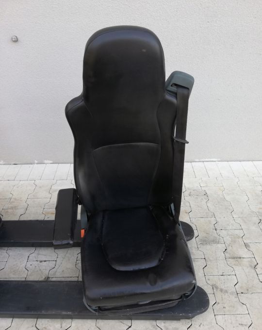 FOTEL KIEROWCY DAF XF CF LF - مقعد - شاحنة: صورة 1 FOTEL KIEROWCY DAF XF CF LF - مقعد - شاحنة: صورة 1