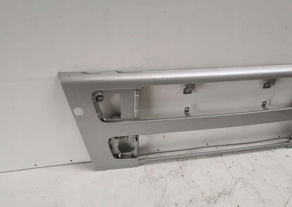 GRILL ATRAPA VOLVO Fh12 ORYGINAŁ - شبكة تهوية - شاحنة: صورة 3 GRILL ATRAPA VOLVO Fh12 ORYGINAŁ - شبكة تهوية - شاحنة: صورة 3
