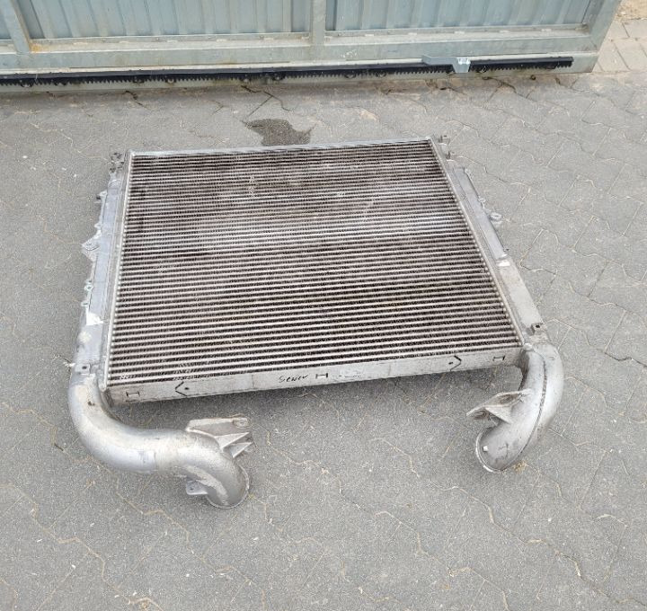 INTERCOOLER SCANIA R OM 1949827 Chwalim116 - مبرد هواء الشحن - شاحنة: صورة 2 INTERCOOLER SCANIA R OM 1949827 Chwalim116 - مبرد هواء الشحن - شاحنة: صورة 2