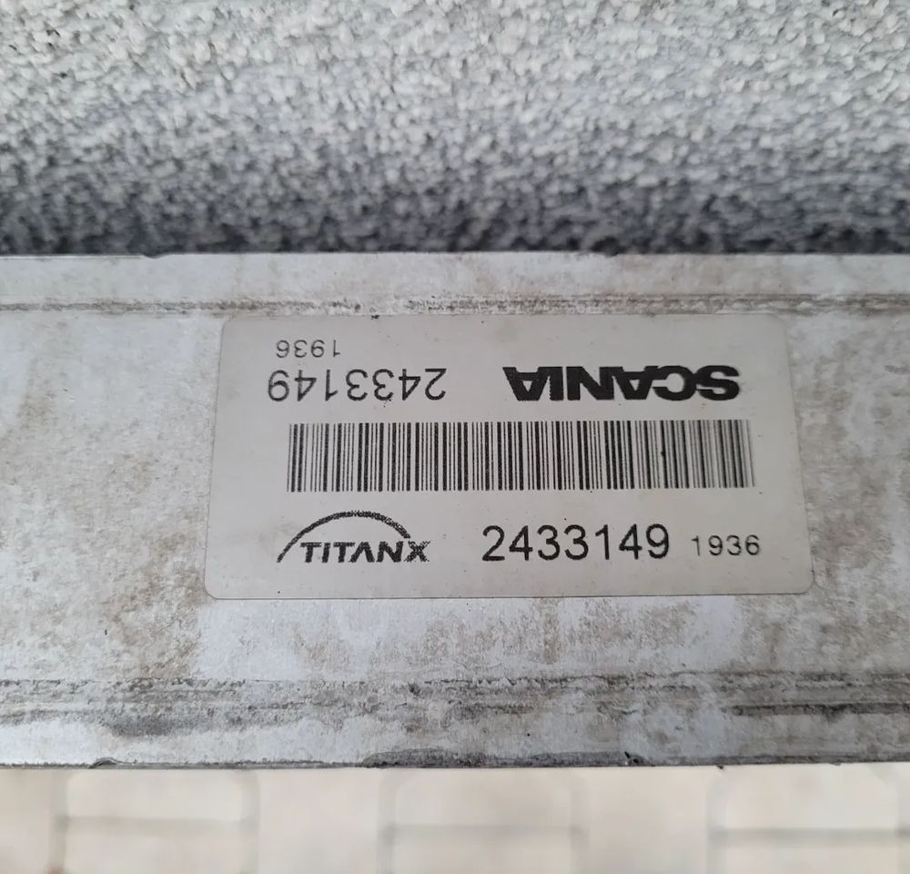 INTERCOOLER SCANIA R S NGT OM 82316694 - مبرد هواء الشحن - شاحنة: صورة 3 INTERCOOLER SCANIA R S NGT OM 82316694 - مبرد هواء الشحن - شاحنة: صورة 3