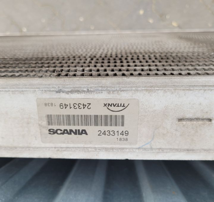 INTERCOOLER SCANIA S NGT OM 2433149 - مبرد هواء الشحن - شاحنة: صورة 3 INTERCOOLER SCANIA S NGT OM 2433149 - مبرد هواء الشحن - شاحنة: صورة 3