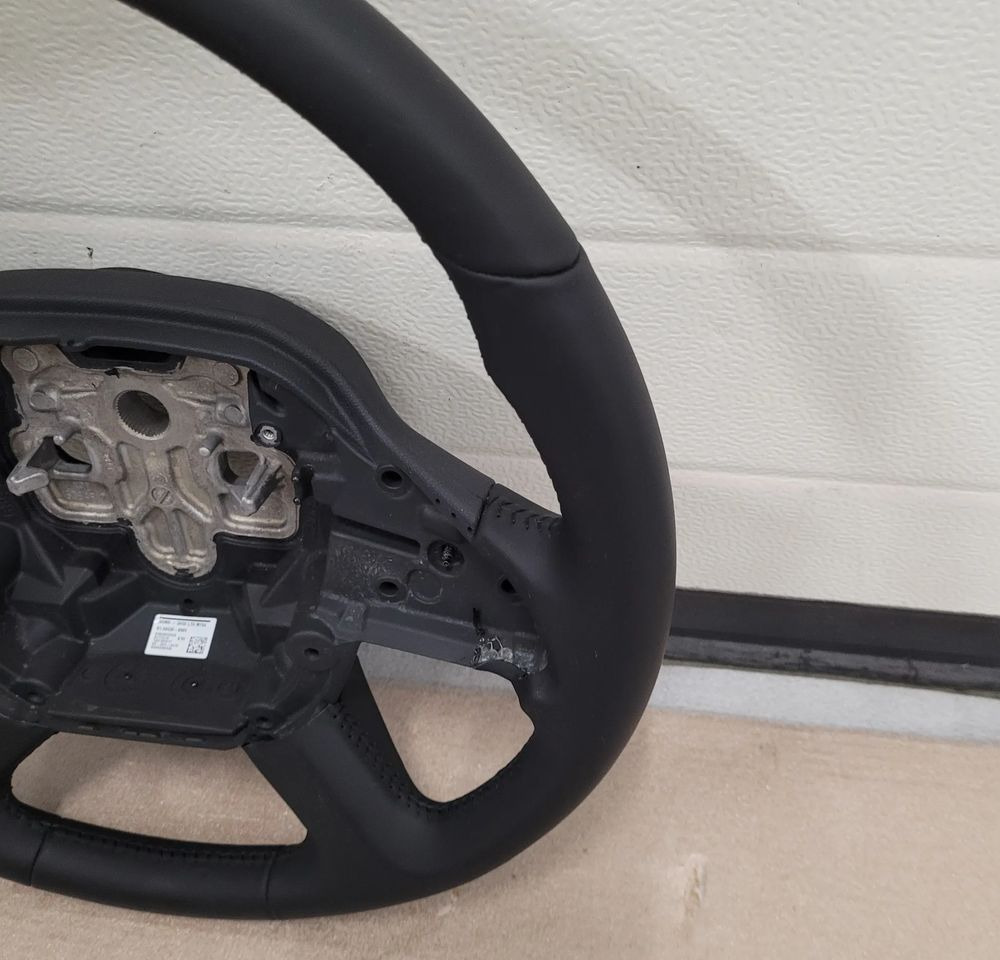 KIEROWNICA MAN TG3 TGX NM TGL ORYGINAŁ SKÓRA - عجلة القيادة - شاحنة: صورة 2 KIEROWNICA MAN TG3 TGX NM TGL ORYGINAŁ SKÓRA - عجلة القيادة - شاحنة: صورة 2