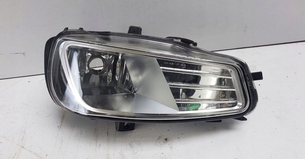 LAMPA HALOGEN MERCEDES ANTOS A9608201956 - المصابيح الأمامية - شاحنة: صورة 1 LAMPA HALOGEN MERCEDES ANTOS A9608201956 - المصابيح الأمامية - شاحنة: صورة 1