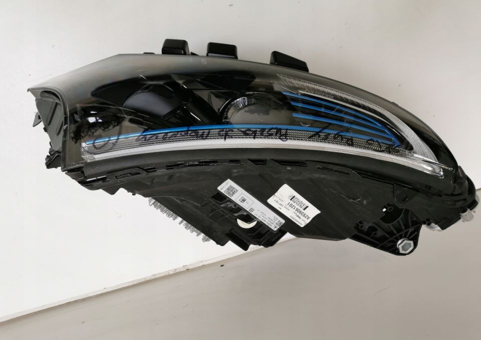 LAMPA MERCEDES EQC A 2939061201 PRAWA ORYGINAŁ - المصابيح الأمامية: صورة 4 LAMPA MERCEDES EQC A 2939061201 PRAWA ORYGINAŁ - المصابيح الأمامية: صورة 4