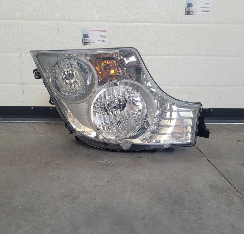 LAMPA RH MERCEDES ACTROS MP4 A9608200339 CHWALIM116 - أضواء/ إضاءة - شاحنة: صورة 1 LAMPA RH MERCEDES ACTROS MP4 A9608200339 CHWALIM116 - أضواء/ إضاءة - شاحنة: صورة 1