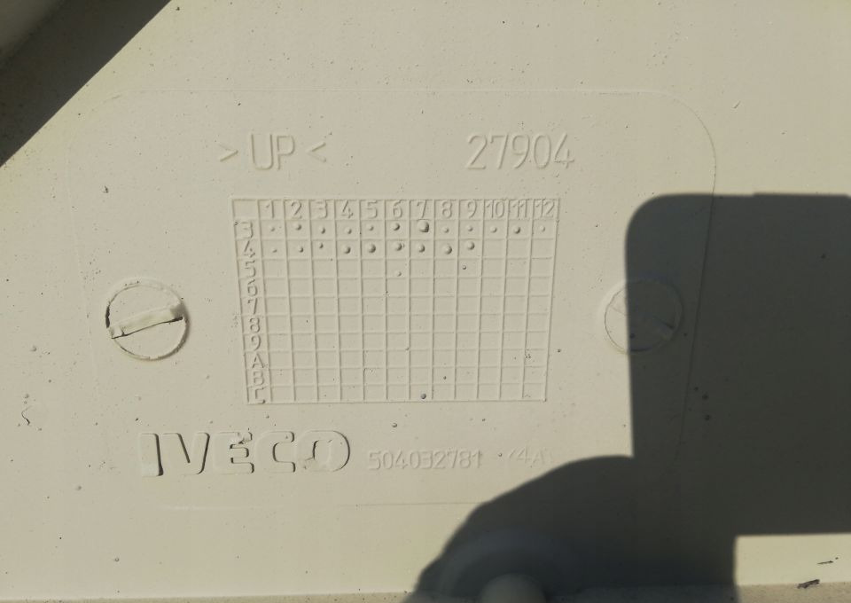 MASKA ATRAPA IVECO EUROCARGO ORYGINAŁ - غطاء السيارة - شاحنة: صورة 4 MASKA ATRAPA IVECO EUROCARGO ORYGINAŁ - غطاء السيارة - شاحنة: صورة 4