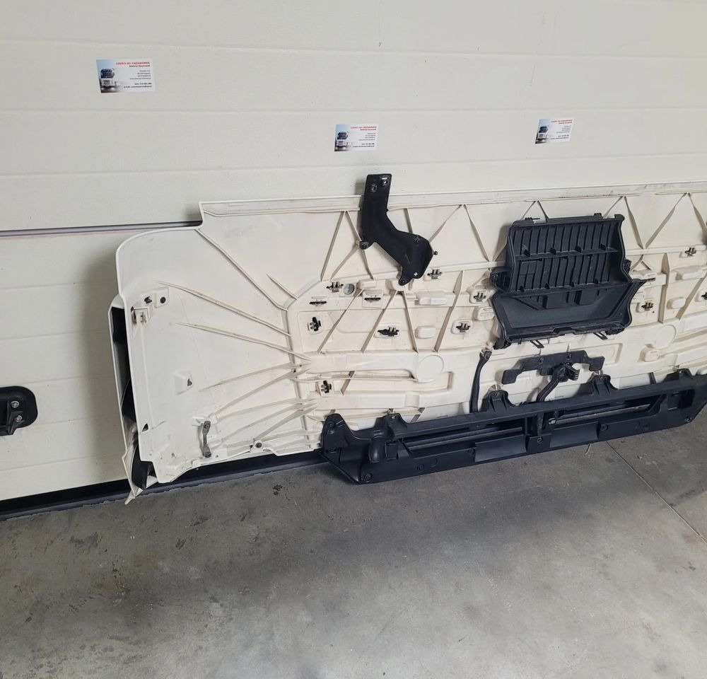 غطاء السيارة - شاحنة MASKA ATRAPA MAN TGX TG3 NM.ORYGINAŁ 81.61110-6112 CHWALIM116: صورة 6 غطاء السيارة - شاحنة MASKA ATRAPA MAN TGX TG3 NM.ORYGINAŁ 81.61110-6112 CHWALIM116: صورة 6