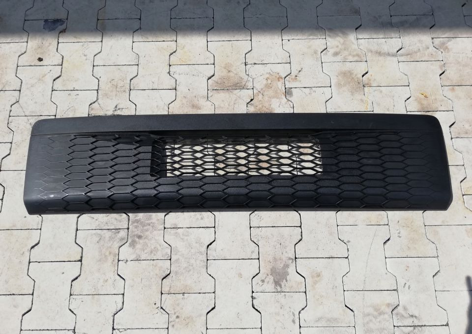 MASKA GRILL ATRAPA VOLVO FL FE 82523575 NOWY ORYG. - شبكة تهوية - شاحنة: صورة 1 MASKA GRILL ATRAPA VOLVO FL FE 82523575 NOWY ORYG. - شبكة تهوية - شاحنة: صورة 1