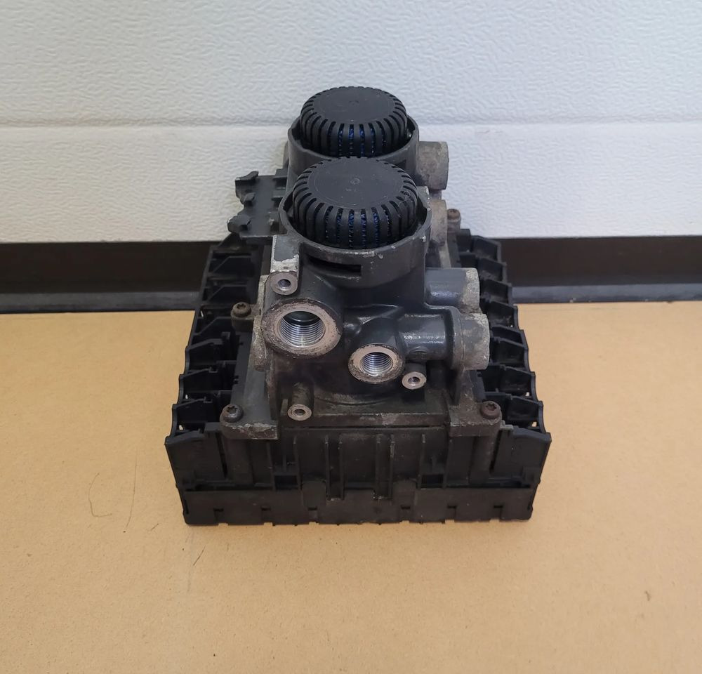 MODULATOR WABCO TEBS-E3 174738 CHWALIM116 - أجزاء الفرامل - شاحنة: صورة 2 MODULATOR WABCO TEBS-E3 174738 CHWALIM116 - أجزاء الفرامل - شاحنة: صورة 2