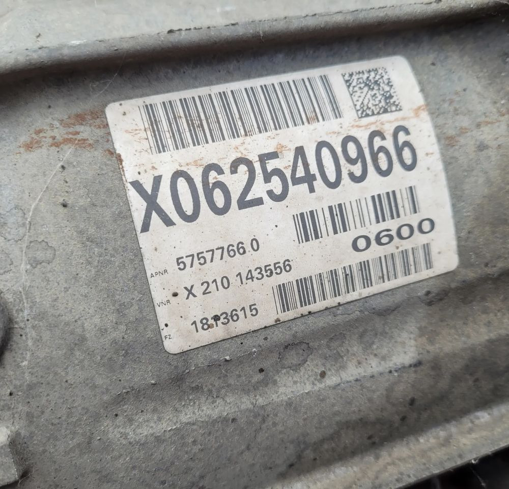 OBUDOWA SKRZYNI BIEGÓW MERCEDES ACTROS MP4 A9482610101 - صندوق التروس - شاحنة: صورة 3 OBUDOWA SKRZYNI BIEGÓW MERCEDES ACTROS MP4 A9482610101 - صندوق التروس - شاحنة: صورة 3