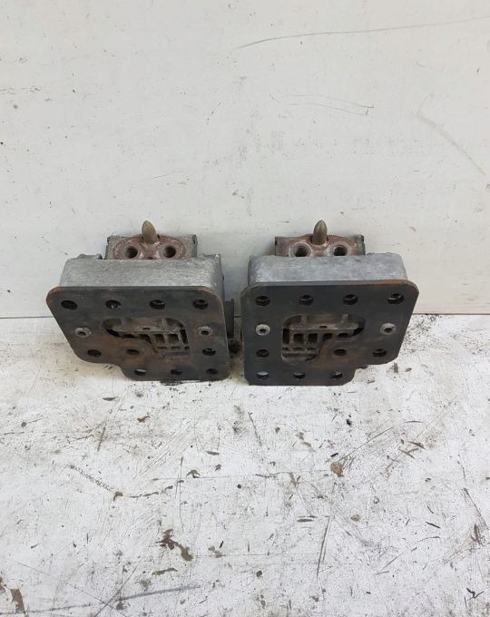 PODUSZKI SILNIKA ACTROS MP4 ORYGINAŁ 2SZT - كرسي مكينة - شاحنة: صورة 2 PODUSZKI SILNIKA ACTROS MP4 ORYGINAŁ 2SZT - كرسي مكينة - شاحنة: صورة 2