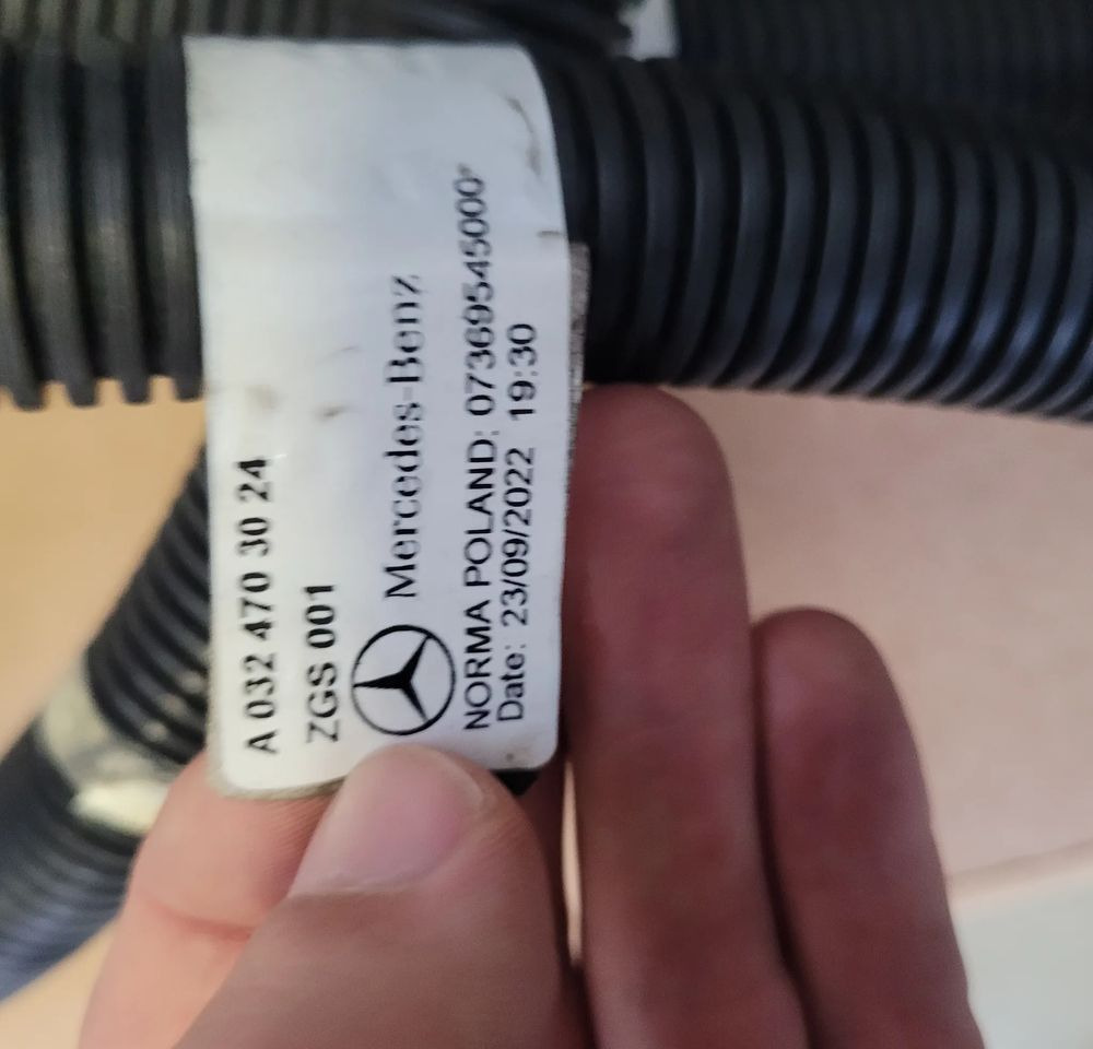 PRZEWODY AD BULE MERCEDES ACTROS MP4 MP5 A0324703024 - علبة العادم/ نظام العادم - شاحنة: صورة 2 PRZEWODY AD BULE MERCEDES ACTROS MP4 MP5 A0324703024 - علبة العادم/ نظام العادم - شاحنة: صورة 2