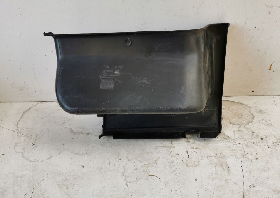 STOPNICA DOLNA VOLVO FH13 RH ORYGINAL 20529640 - موطئ القدم - شاحنة: صورة 2 STOPNICA DOLNA VOLVO FH13 RH ORYGINAL 20529640 - موطئ القدم - شاحنة: صورة 2