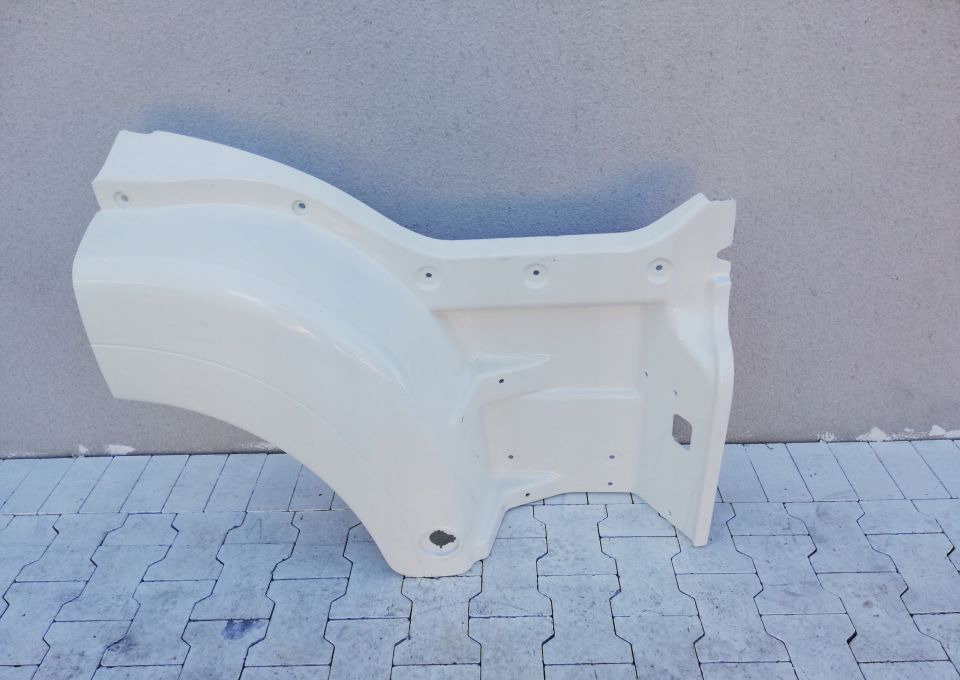 STOPNICA MAN TGS TGA ROBOCZY WASKA KABINA RH. - موطئ القدم - شاحنة: صورة 1 STOPNICA MAN TGS TGA ROBOCZY WASKA KABINA RH. - موطئ القدم - شاحنة: صورة 1