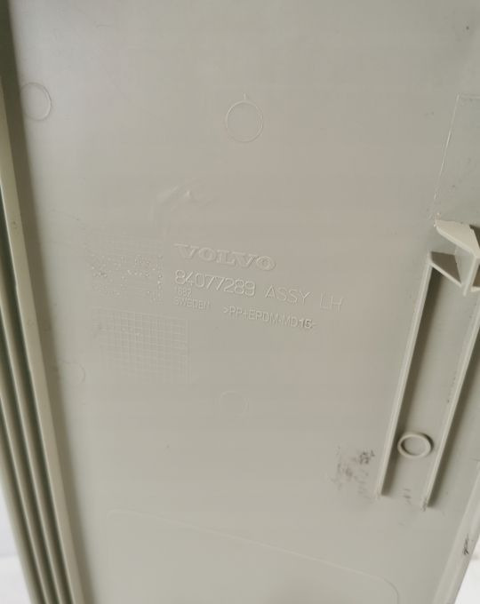 ZAŚLEPKA MASKOWNICA VOLVO FH4 84077289 ORYGINAŁ - الإيروديناميكية/ الجناح الخلفي - شاحنة: صورة 2 ZAŚLEPKA MASKOWNICA VOLVO FH4 84077289 ORYGINAŁ - الإيروديناميكية/ الجناح الخلفي - شاحنة: صورة 2