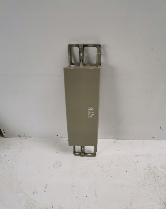 ZAŚLEPKA MASKOWNICA VOLVO FH4 84201727 ORYGINAŁ - الإيروديناميكية/ الجناح الخلفي - شاحنة: صورة 1 ZAŚLEPKA MASKOWNICA VOLVO FH4 84201727 ORYGINAŁ - الإيروديناميكية/ الجناح الخلفي - شاحنة: صورة 1