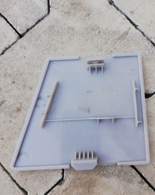 ZAŚLEPKA ZDERZAKA IVECO EUROCARGO ZDERZAK - مصد - شاحنة: صورة 2 ZAŚLEPKA ZDERZAKA IVECO EUROCARGO ZDERZAK - مصد - شاحنة: صورة 2