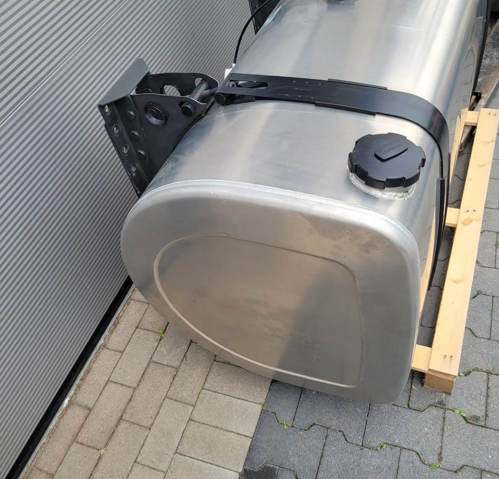 ZBIORNIK PALIWA VOLVO FH4 FH5 GAMA 140X70X70CM 21516453 570L CHWALIM116 - خزان الوقود - شاحنة: صورة 2 ZBIORNIK PALIWA VOLVO FH4 FH5 GAMA 140X70X70CM 21516453 570L CHWALIM116 - خزان الوقود - شاحنة: صورة 2