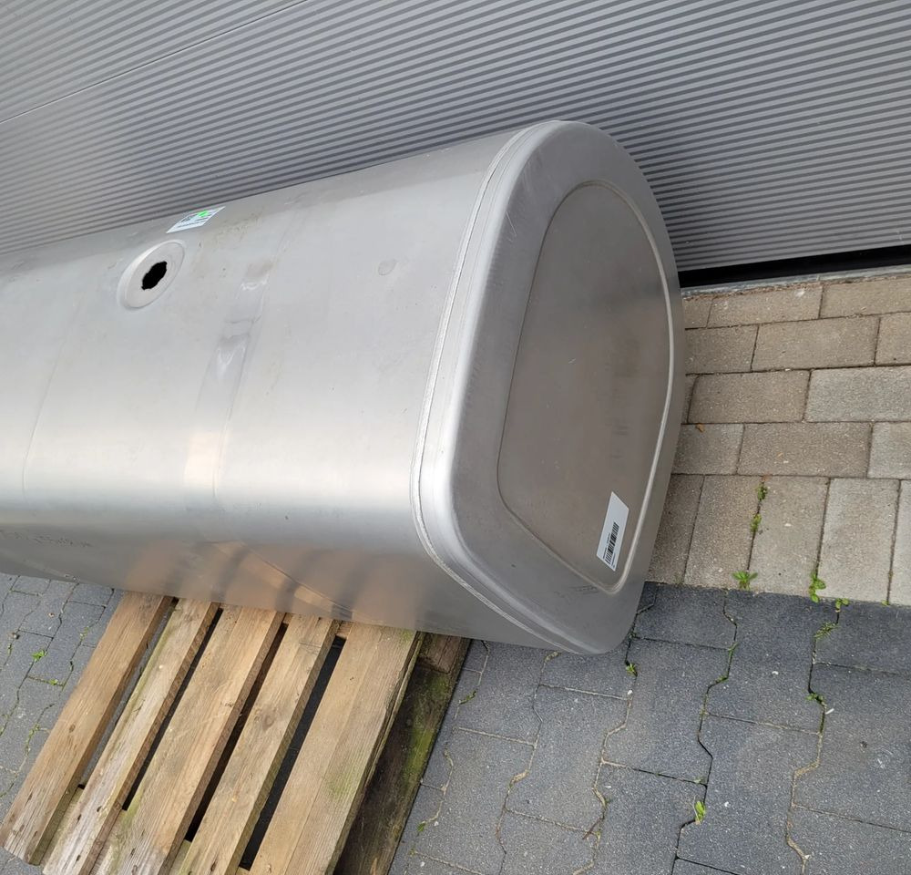 ZBIORNIK PALIWA VOLVO FH4 FH5 GAMA 150X55X68 CM 475L 22038784 CHWALIM116 - خزان الوقود - شاحنة: صورة 3 ZBIORNIK PALIWA VOLVO FH4 FH5 GAMA 150X55X68 CM 475L 22038784 CHWALIM116 - خزان الوقود - شاحنة: صورة 3