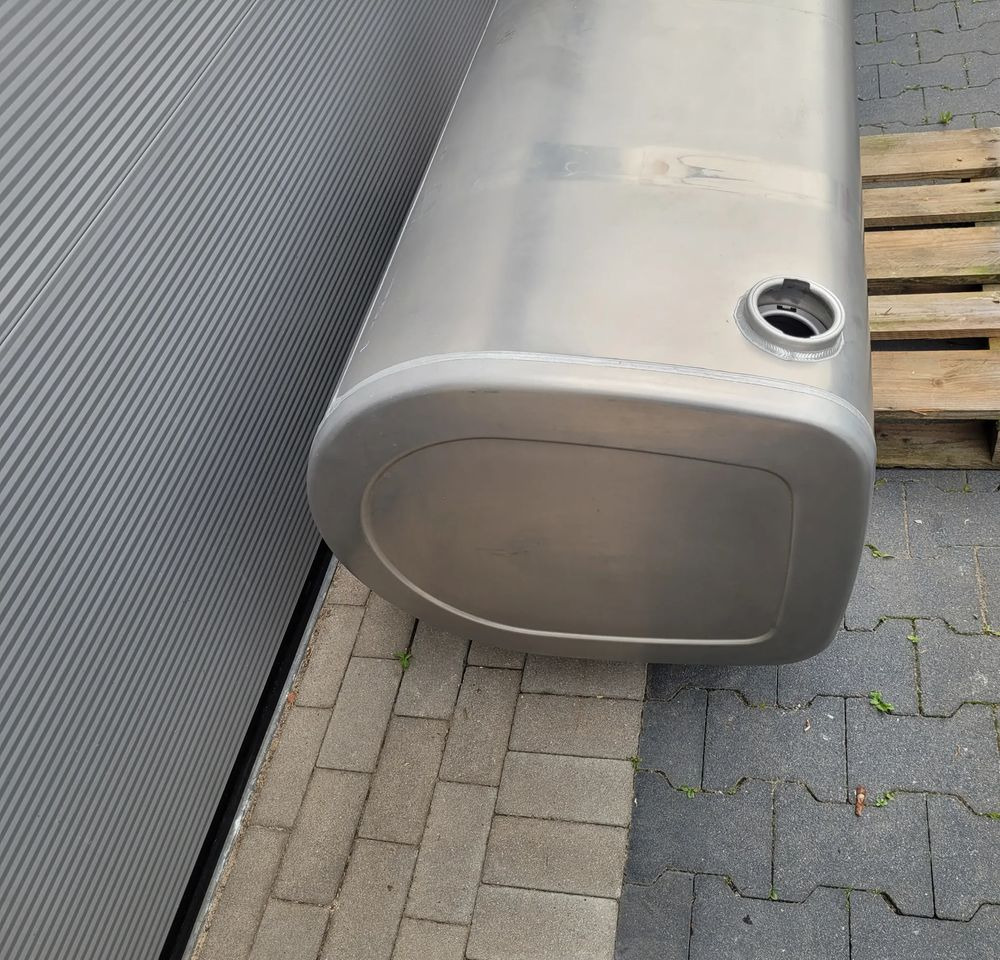 ZBIORNIK PALIWA VOLVO FH4 FH5 GAMA 160x55x68cm 505L 21516480 CHWALIM116 - خزان الوقود - شاحنة: صورة 2 ZBIORNIK PALIWA VOLVO FH4 FH5 GAMA 160x55x68cm 505L 21516480 CHWALIM116 - خزان الوقود - شاحنة: صورة 2