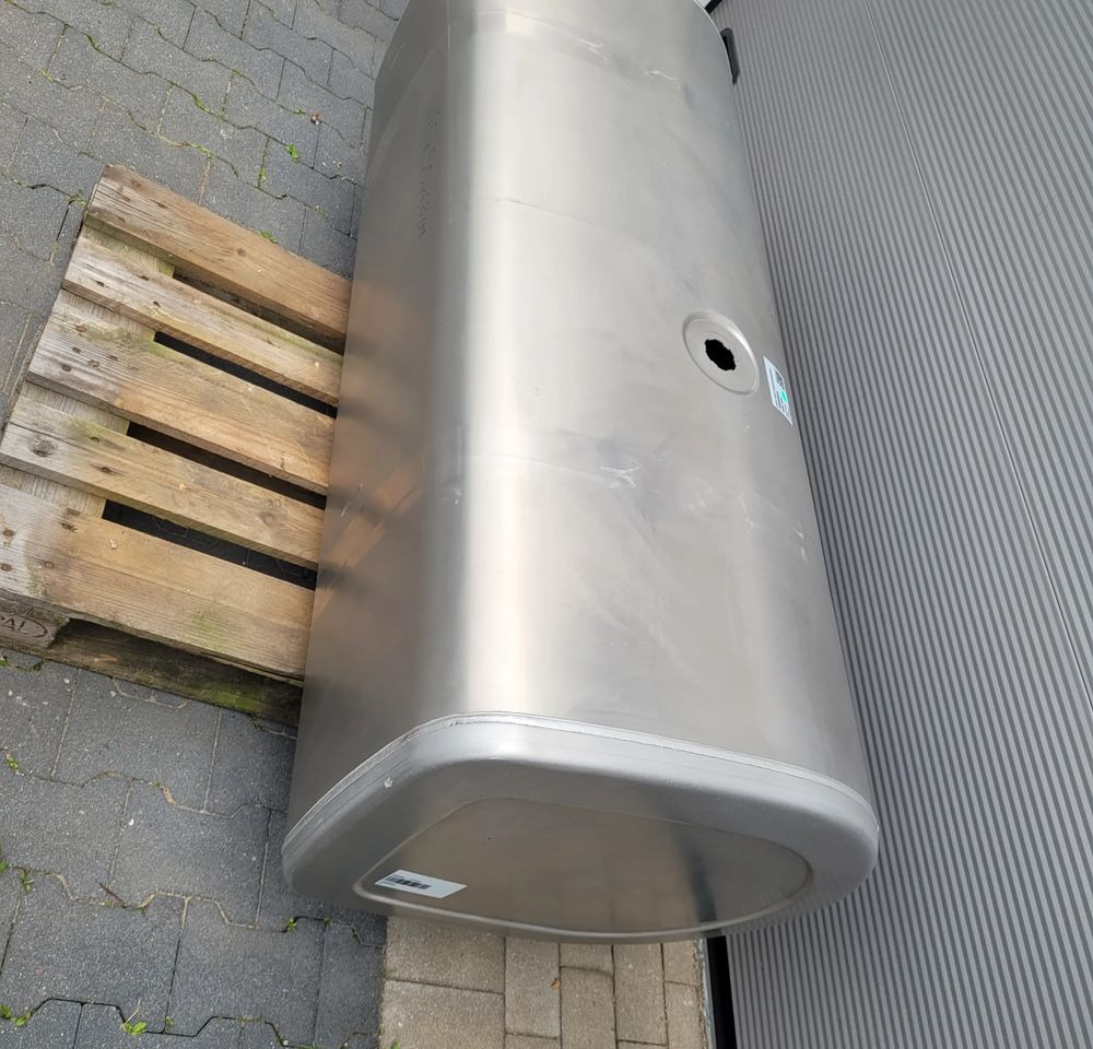 ZBIORNIK PALIWA VOLVO FH4 FH5 GAMA 160x55x68cm 505L 21516480 CHWALIM116 - خزان الوقود - شاحنة: صورة 3 ZBIORNIK PALIWA VOLVO FH4 FH5 GAMA 160x55x68cm 505L 21516480 CHWALIM116 - خزان الوقود - شاحنة: صورة 3