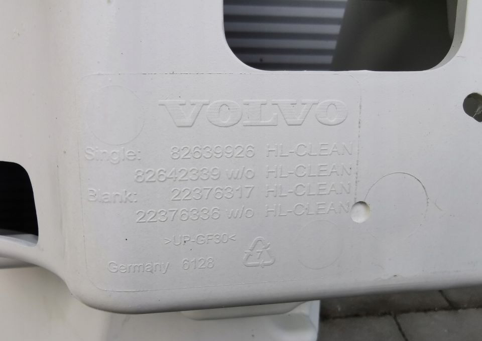 ZDERZAK VOLVO FL E6 NOWY ORYGINAŁ 82639926 - مصد - شاحنة: صورة 5 ZDERZAK VOLVO FL E6 NOWY ORYGINAŁ 82639926 - مصد - شاحنة: صورة 5