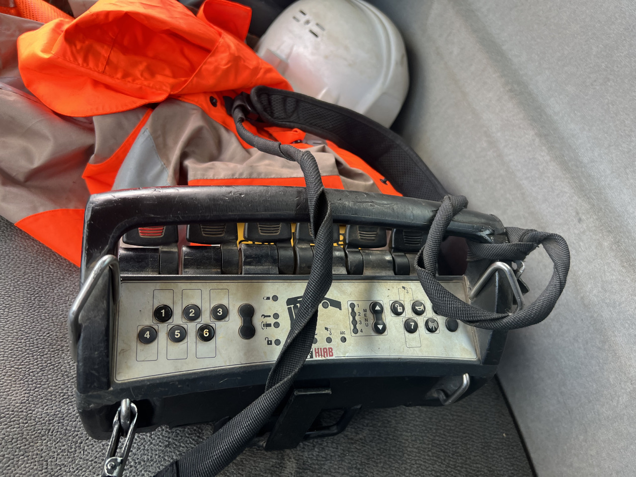 Renault kerax - شاحنة كرين: صورة 3 Renault kerax - شاحنة كرين: صورة 3