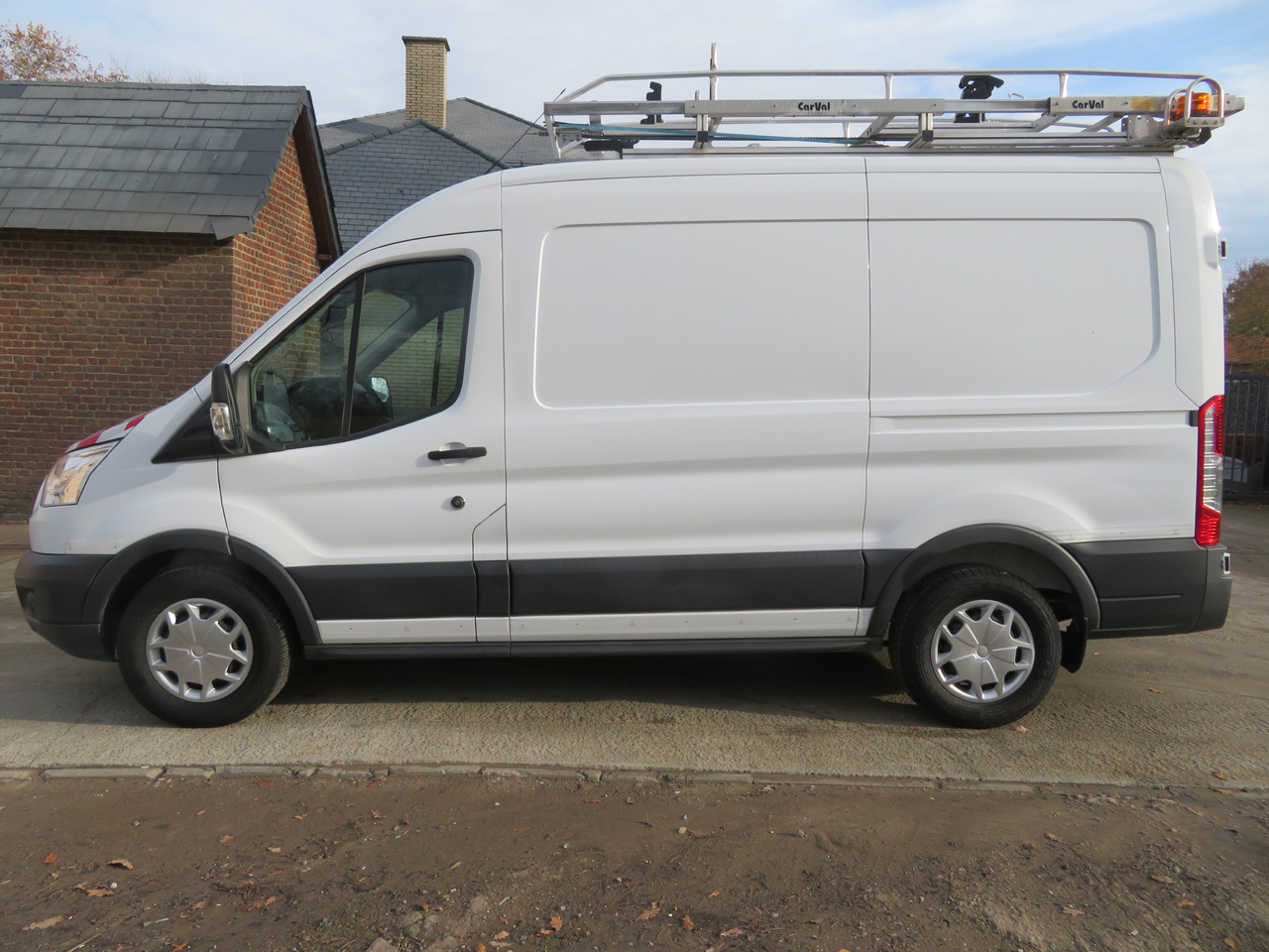 Ford Transit 2.0TDCi - L2H2 - فان: صورة 4 Ford Transit 2.0TDCi - L2H2 - فان: صورة 4