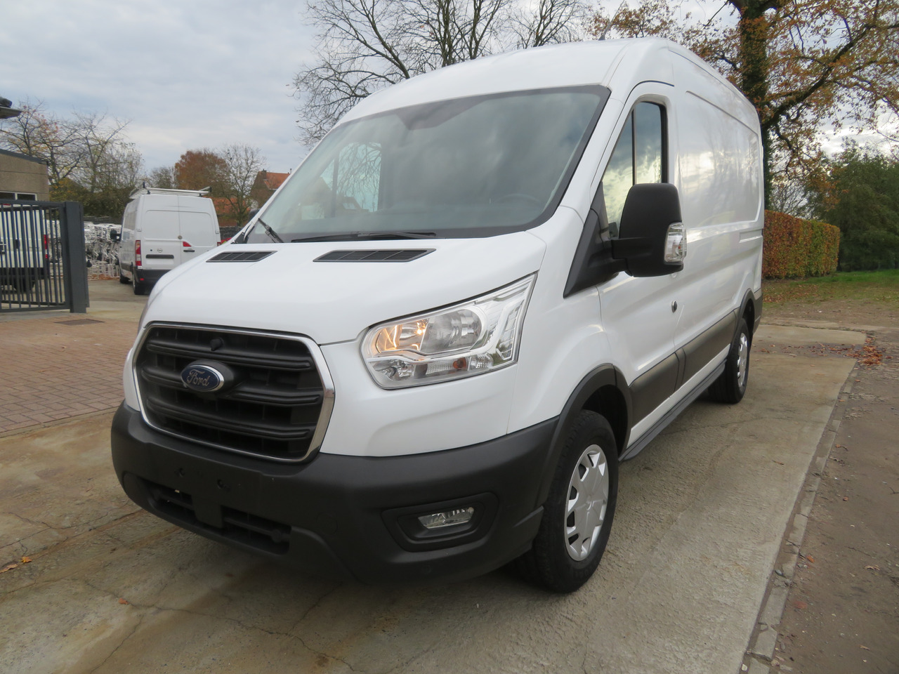 Ford Transit 2.0TDCi TREND - L2H2 - فان: صورة 3 Ford Transit 2.0TDCi TREND - L2H2 - فان: صورة 3