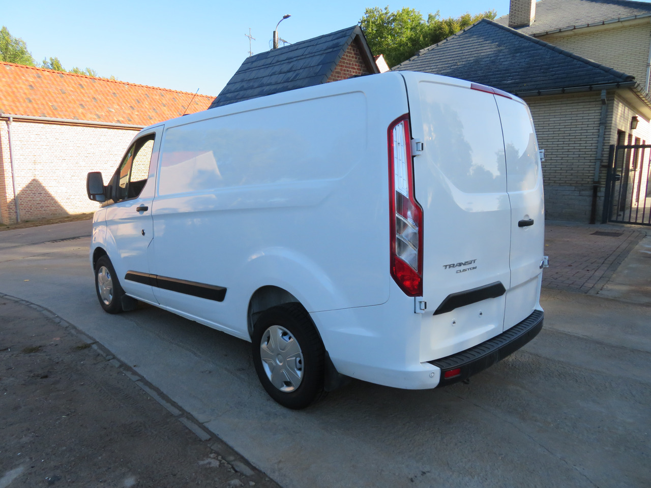 Ford Transit Custom 2.0 Trend - فان المدمجة: صورة 5 Ford Transit Custom 2.0 Trend - فان المدمجة: صورة 5