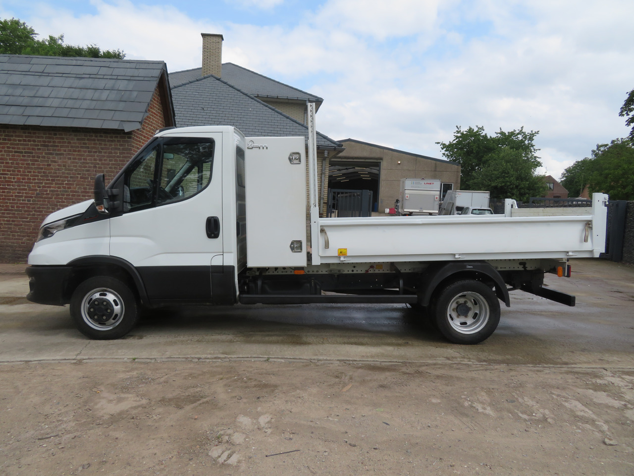 IVECO Daily 35C16 - 3.0 - قلاب صغير: صورة 4 IVECO Daily 35C16 - 3.0 - قلاب صغير: صورة 4