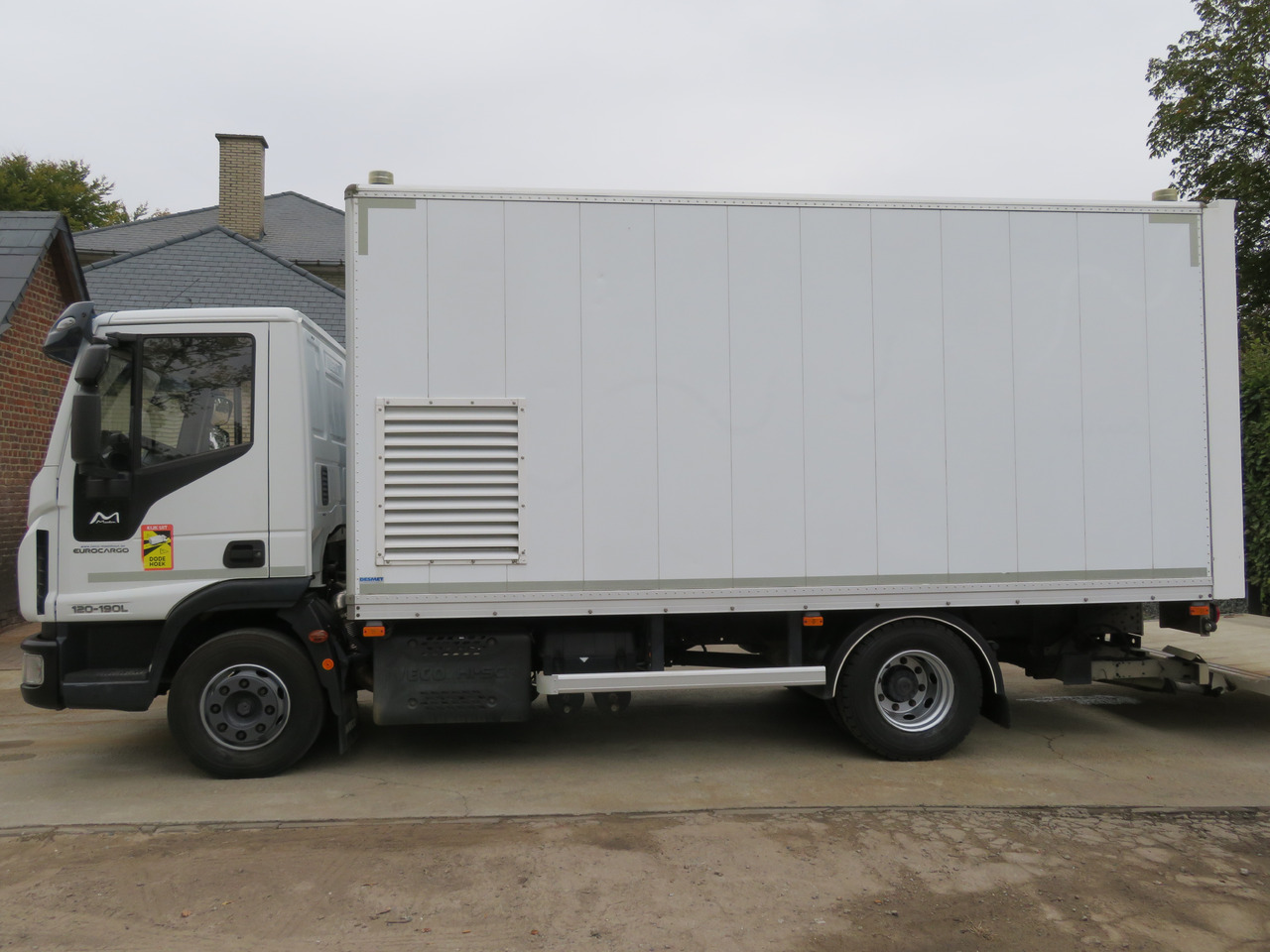 Iveco Eurocargo 120EL - شاحنة صندوقية: صورة 4 Iveco Eurocargo 120EL - شاحنة صندوقية: صورة 4