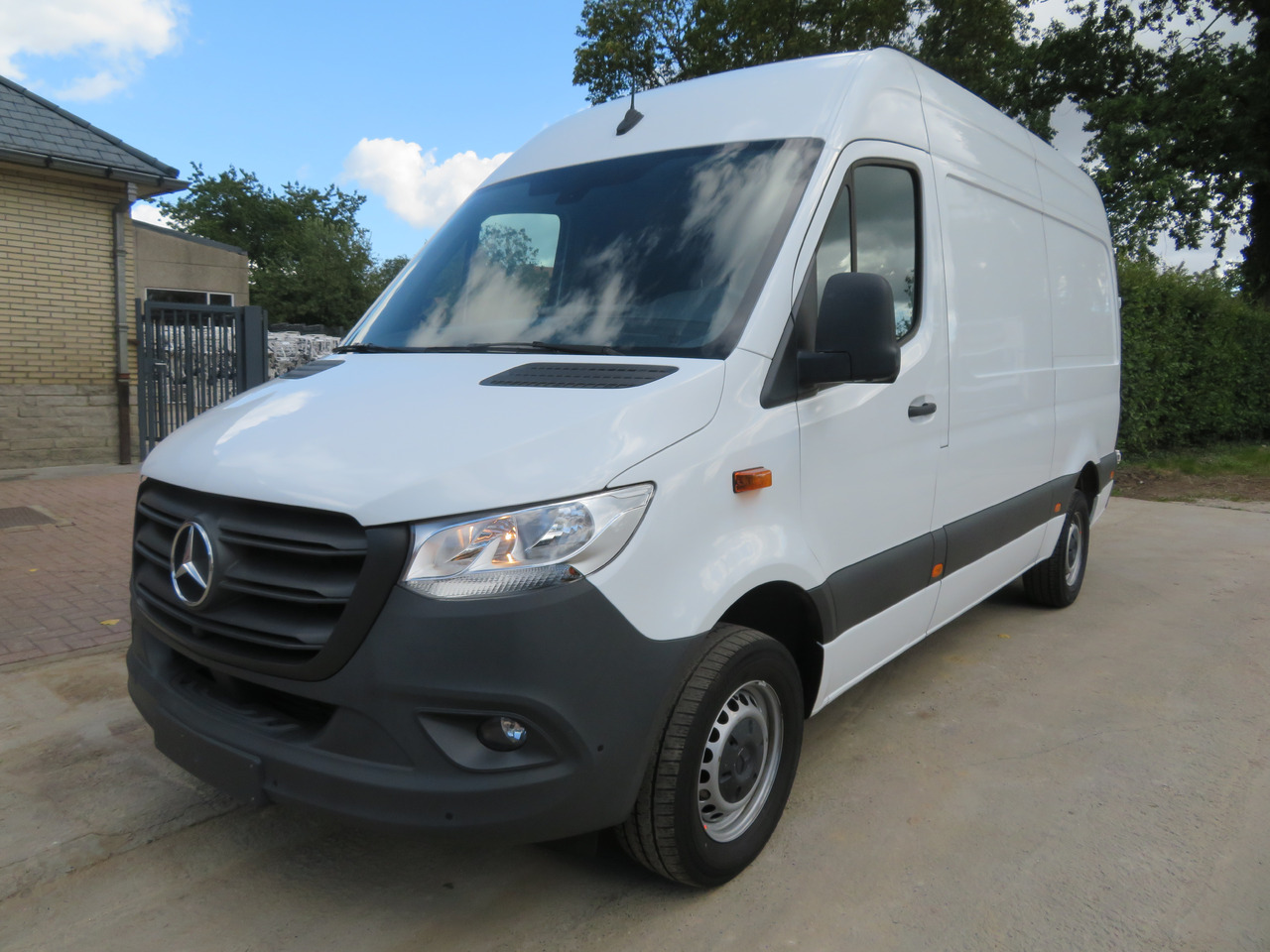 Mercedes-Benz Sprinter 317cdi - A2H2 - شاحنة توصيل مغلقة: صورة 3 Mercedes-Benz Sprinter 317cdi - A2H2 - شاحنة توصيل مغلقة: صورة 3