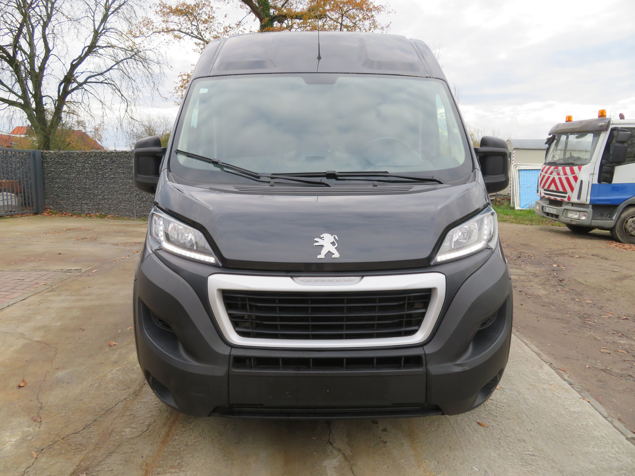 Peugeot Boxer 2.2 BlueHDI L1H2 premium - فان المدمجة: صورة 2 Peugeot Boxer 2.2 BlueHDI L1H2 premium - فان المدمجة: صورة 2