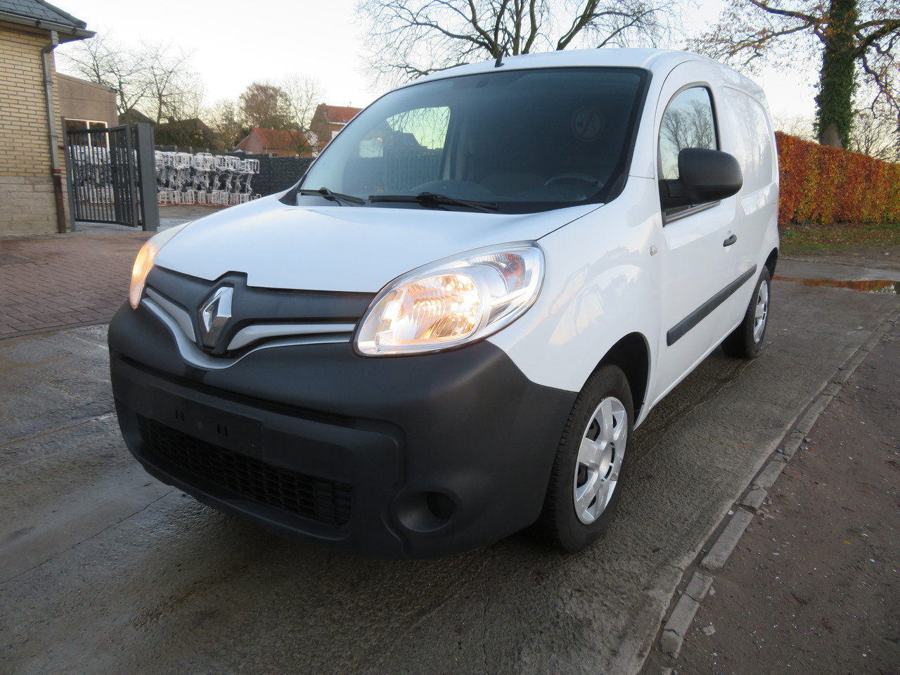 Renault Kangoo EXPRESS ENERGY 1.5dCi - فان المدمجة: صورة 3 Renault Kangoo EXPRESS ENERGY 1.5dCi - فان المدمجة: صورة 3