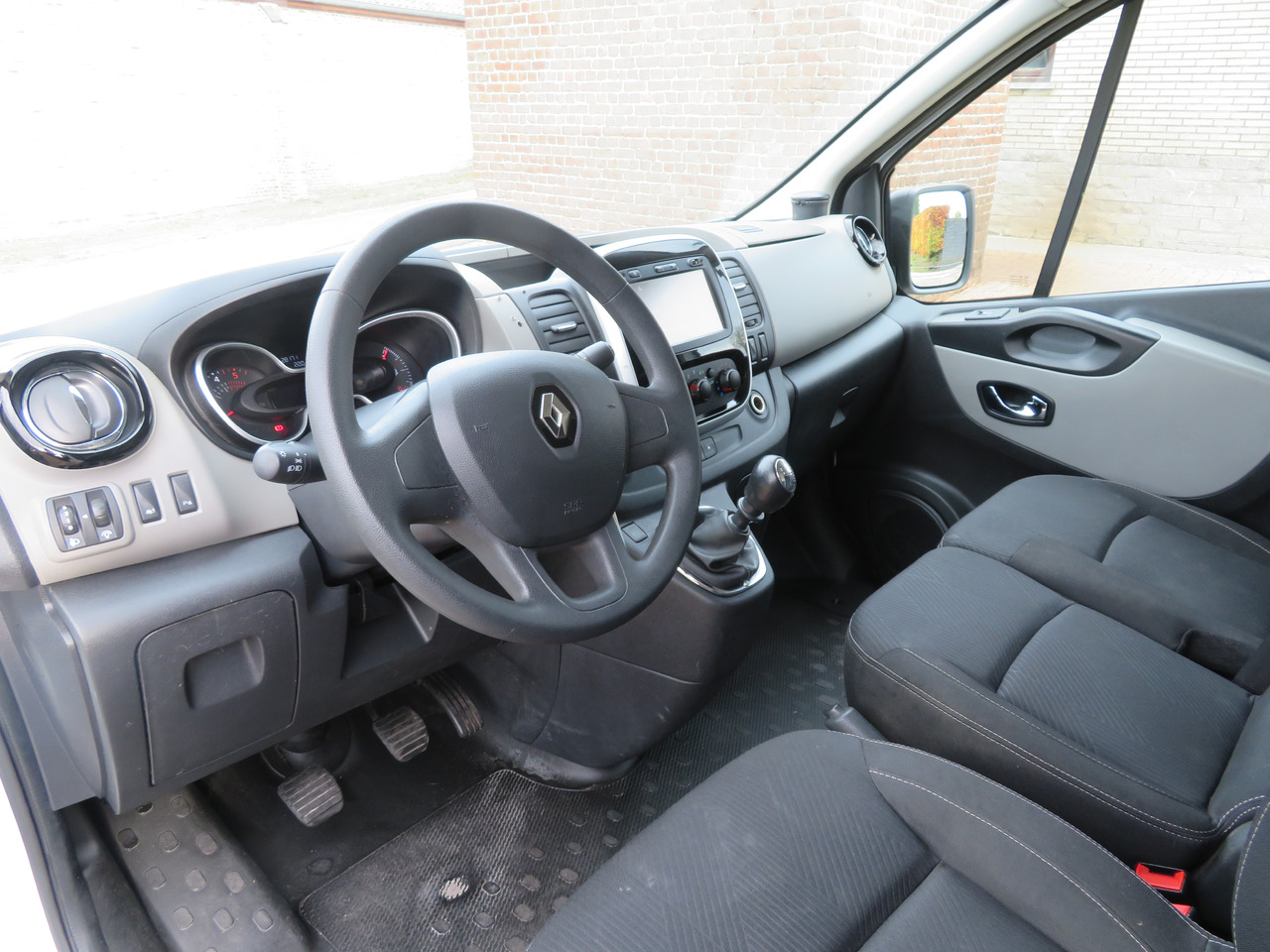 فان المدمجة Renault Trafic 1.6dCi L1H1: صورة 11