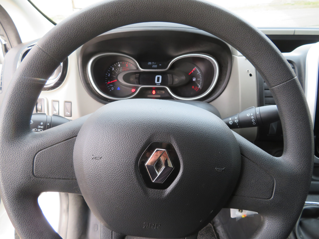 فان المدمجة Renault Trafic 1.6dCi L1H1: صورة 14