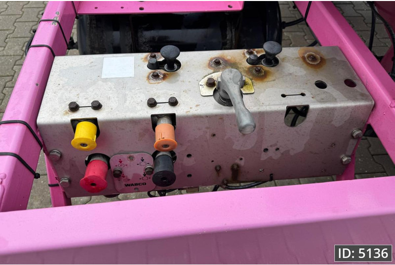 Broshuis 3UCC-39/45 Multi / 2x Extandable / 2x Lift Axle - ناقل حاوية/ نصف مقطورة بحاوية: صورة 5 Broshuis 3UCC-39/45 Multi / 2x Extandable / 2x Lift Axle - ناقل حاوية/ نصف مقطورة بحاوية: صورة 5