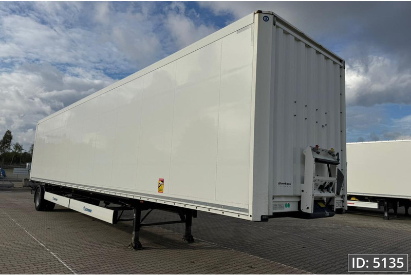 Krone SEK / Steering axle / More available - نصف مقطورة بصندوق مغلق: صورة 4 Krone SEK / Steering axle / More available - نصف مقطورة بصندوق مغلق: صورة 4