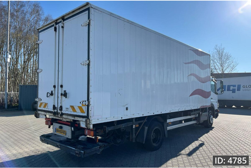 Mercedes-Benz Atego 1318 Day Cab, Euro 5, BDF / EPS automatic / DHOLLANDIA 2000KG - ناقلة حاويات/ شاحنة حاويات: صورة 3 Mercedes-Benz Atego 1318 Day Cab, Euro 5, BDF / EPS automatic / DHOLLANDIA 2000KG - ناقلة حاويات/ شاحنة حاويات: صورة 3