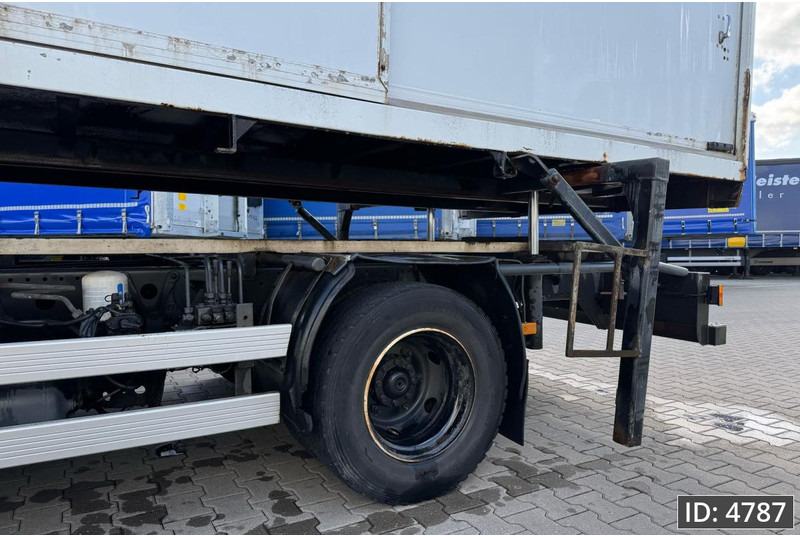 Mercedes-Benz Atego 816 Day Cab, Euro 5, BDF / EPS automatic / standklima / Hydraulic system - ناقلة حاويات/ شاحنة حاويات: صورة 3 Mercedes-Benz Atego 816 Day Cab, Euro 5, BDF / EPS automatic / standklima / Hydraulic system - ناقلة حاويات/ شاحنة حاويات: صورة 3