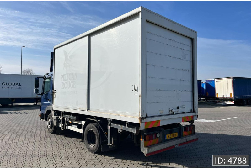 Mercedes-Benz Atego 816 Day Cab, Euro 5, BDF / EPS automatic / standklima / Hydraulic system - ناقلة حاويات/ شاحنة حاويات: صورة 2 Mercedes-Benz Atego 816 Day Cab, Euro 5, BDF / EPS automatic / standklima / Hydraulic system - ناقلة حاويات/ شاحنة حاويات: صورة 2