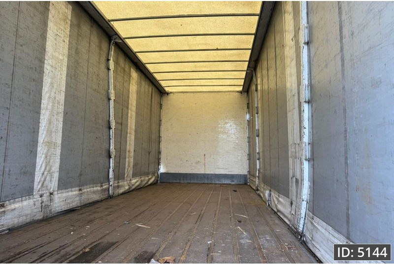 Scania P230 Day Cab, Euro 5, / Manual / 750x248x260 / DHOLLANDIA - شاحنة ذات ستائر جانبية: صورة 5 Scania P230 Day Cab, Euro 5, / Manual / 750x248x260 / DHOLLANDIA - شاحنة ذات ستائر جانبية: صورة 5