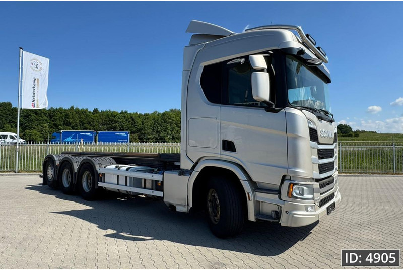 Scania R540 Topline, Euro 6, / 8x4 / Lift axle / frame 7.4 m - شاحنة بهيكل معدني للمقصورة: صورة 4 Scania R540 Topline, Euro 6, / 8x4 / Lift axle / frame 7.4 m - شاحنة بهيكل معدني للمقصورة: صورة 4
