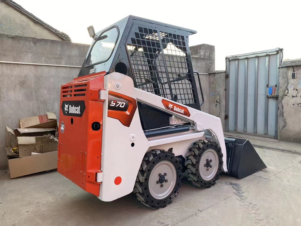 BOBCAT S70 Skid Steer Loader Click for Discount - شيول صغير: صورة 3 BOBCAT S70 Skid Steer Loader Click for Discount - شيول صغير: صورة 3
